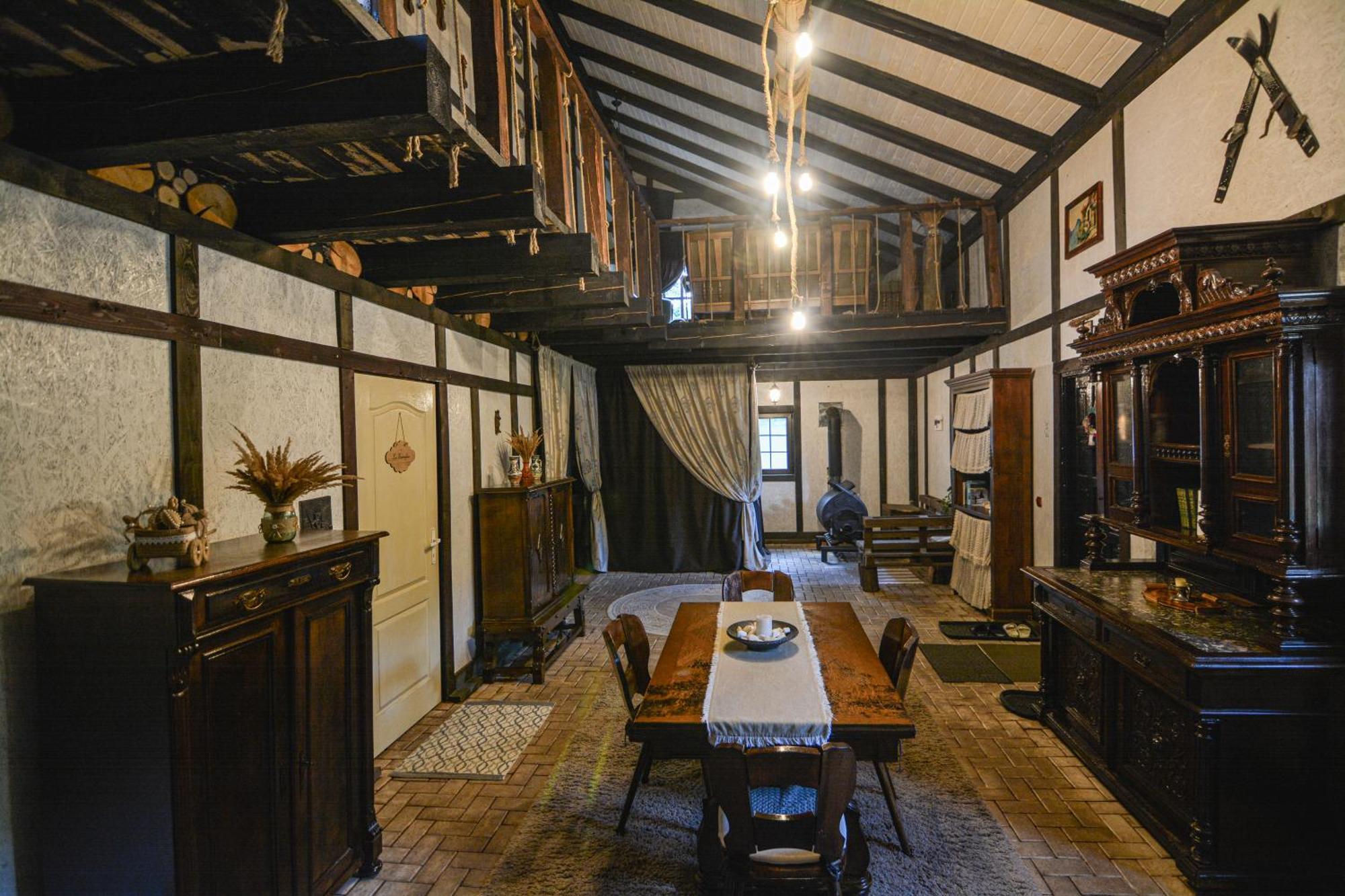 Camere De Inchiriat Pasi Liberi Tău Bistra エクステリア 写真